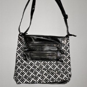 🔥HOST PICK 2X🔥Geometric Black White Vinyl Shoulder Handbag Bag